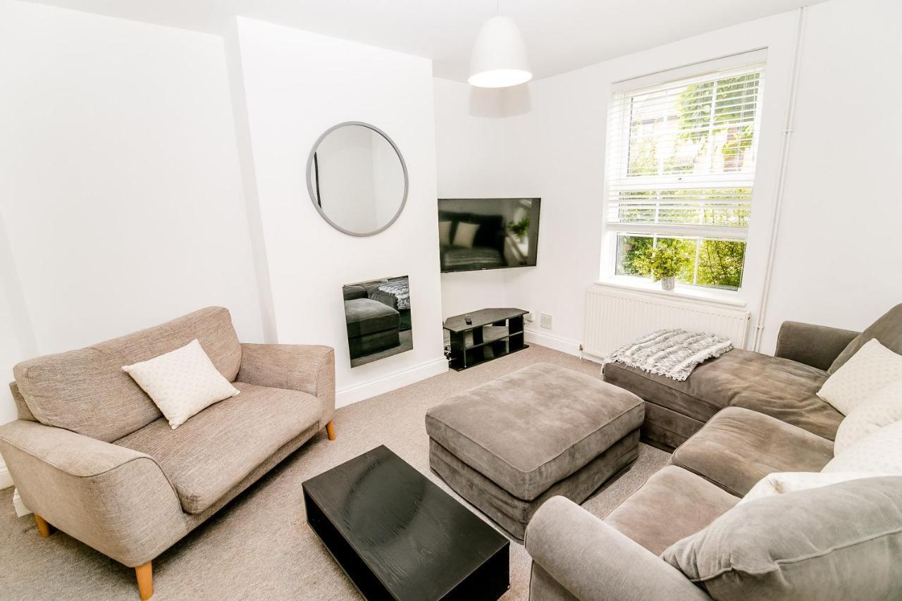 New House, Great Location - With Parking *